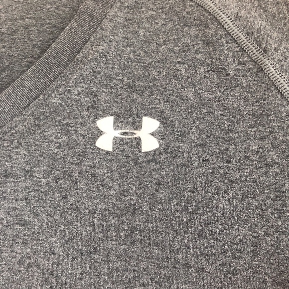 Under Armour Grey Heat Gear Women’s T-shirt  Sz. M - Picture 2 of 3